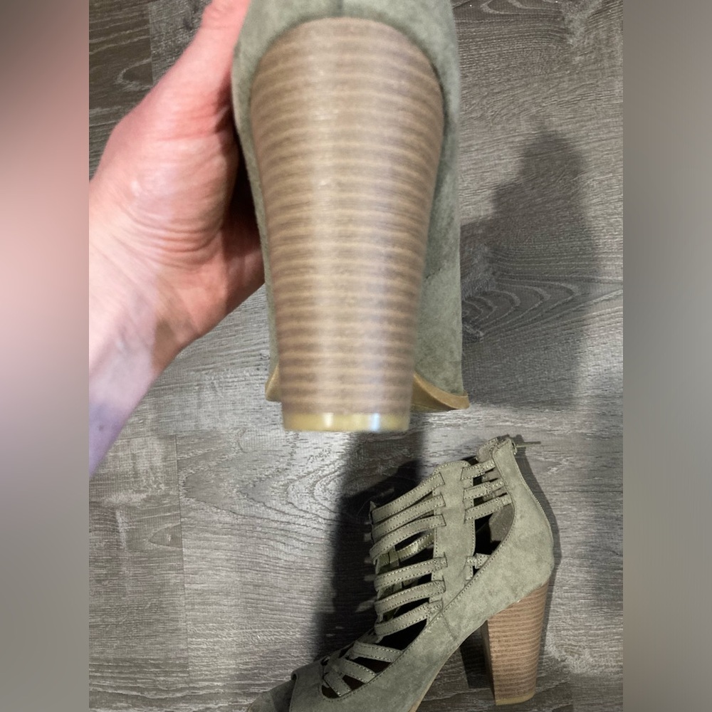 Green Faux Suede Heels - Picture 7 of 9